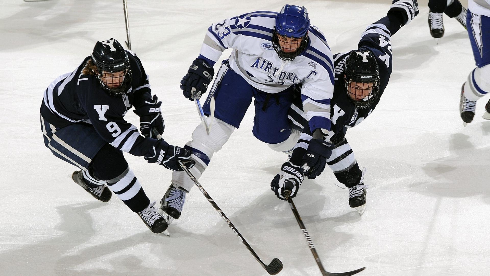 法国名将拉维勒涅刷新撑杆跳赛季最佳 剑指巴黎奥运金牌